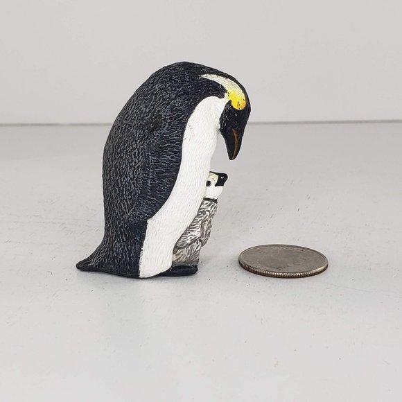 Schleich Emperor Penguin With Chick Baby Wildlife Animal Figure Retired #14632 - Picture 6 of 6